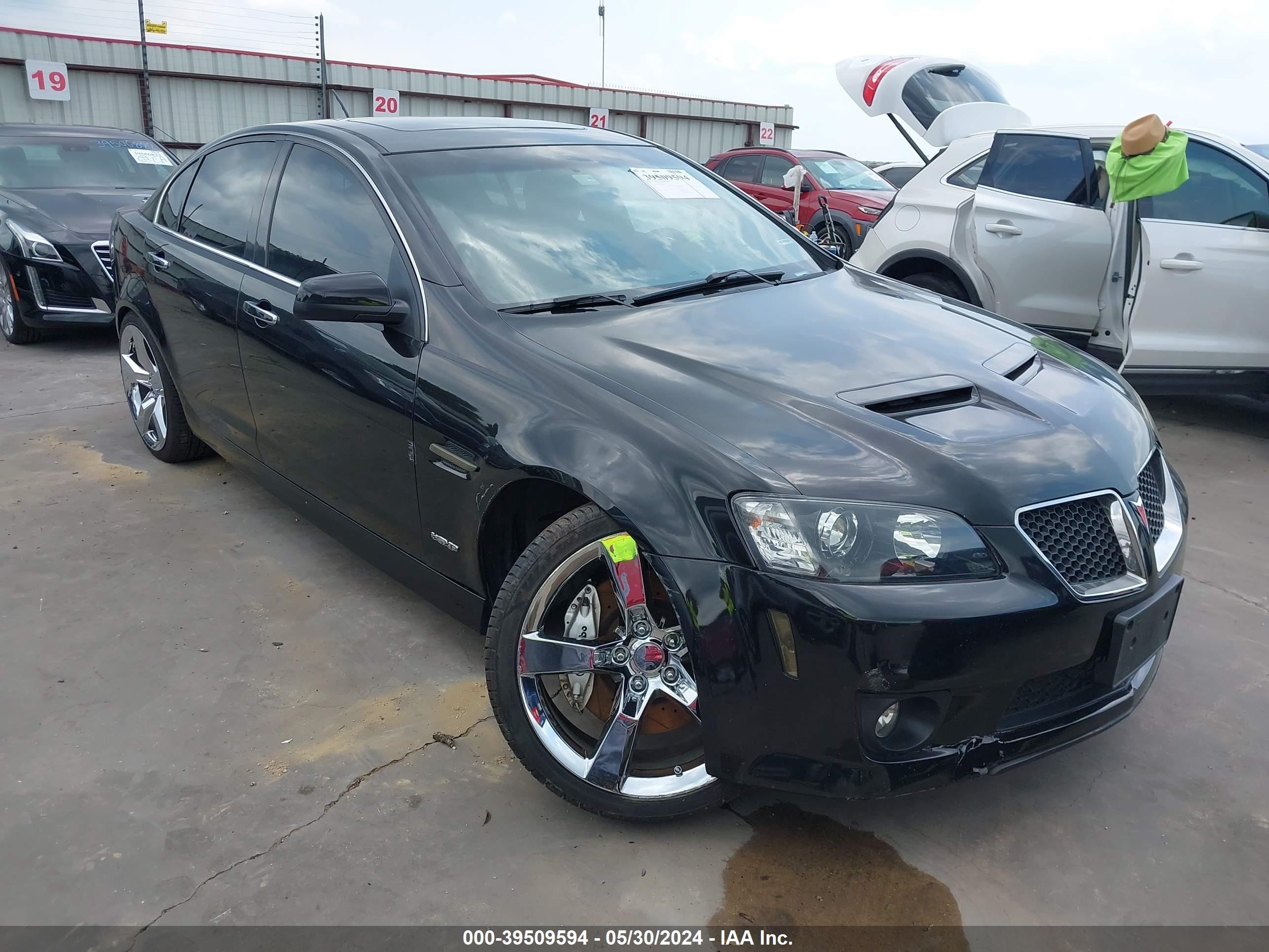 Photo 0 VIN: 6G2EP57W99L300891 - PONTIAC G8 