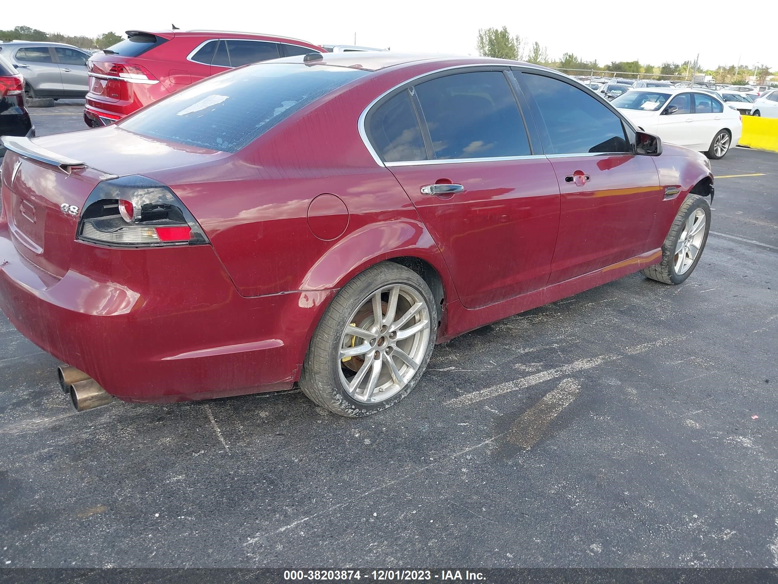 Photo 3 VIN: 6G2EP57WX9L320213 - PONTIAC G8 