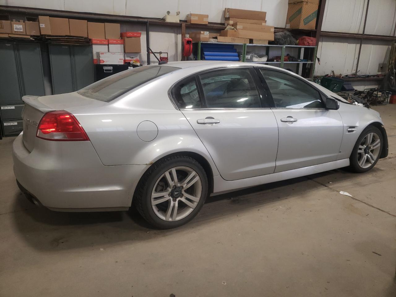 Photo 2 VIN: 6G2ER57709L192308 - PONTIAC G8 