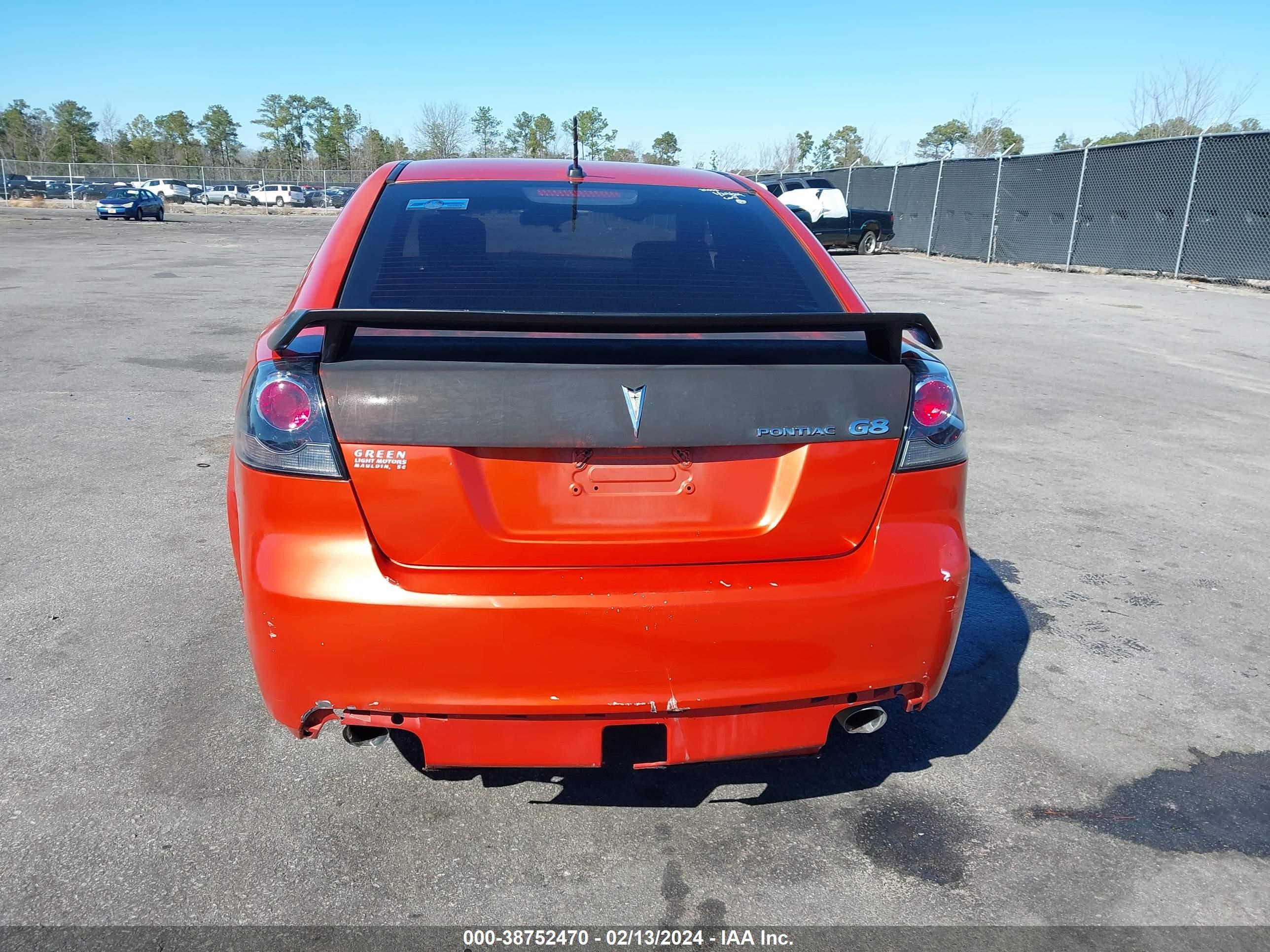 Photo 15 VIN: 6G2ER57718L128664 - PONTIAC G8 