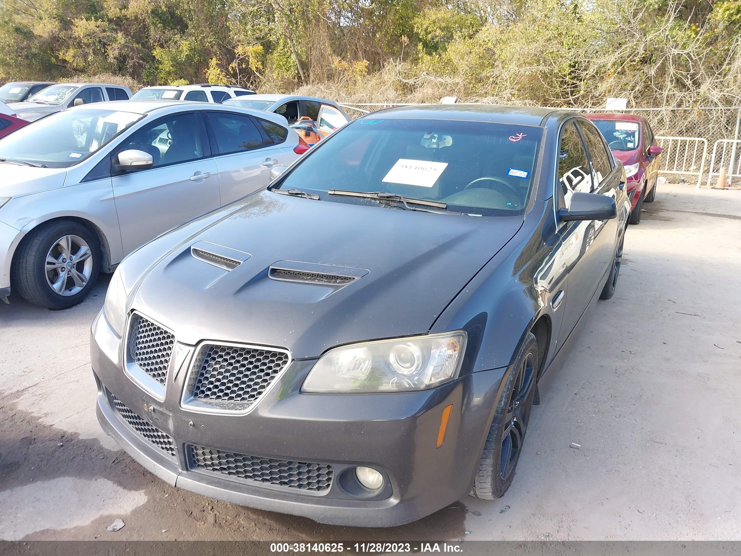 Photo 1 VIN: 6G2ER57728L123067 - PONTIAC G8 