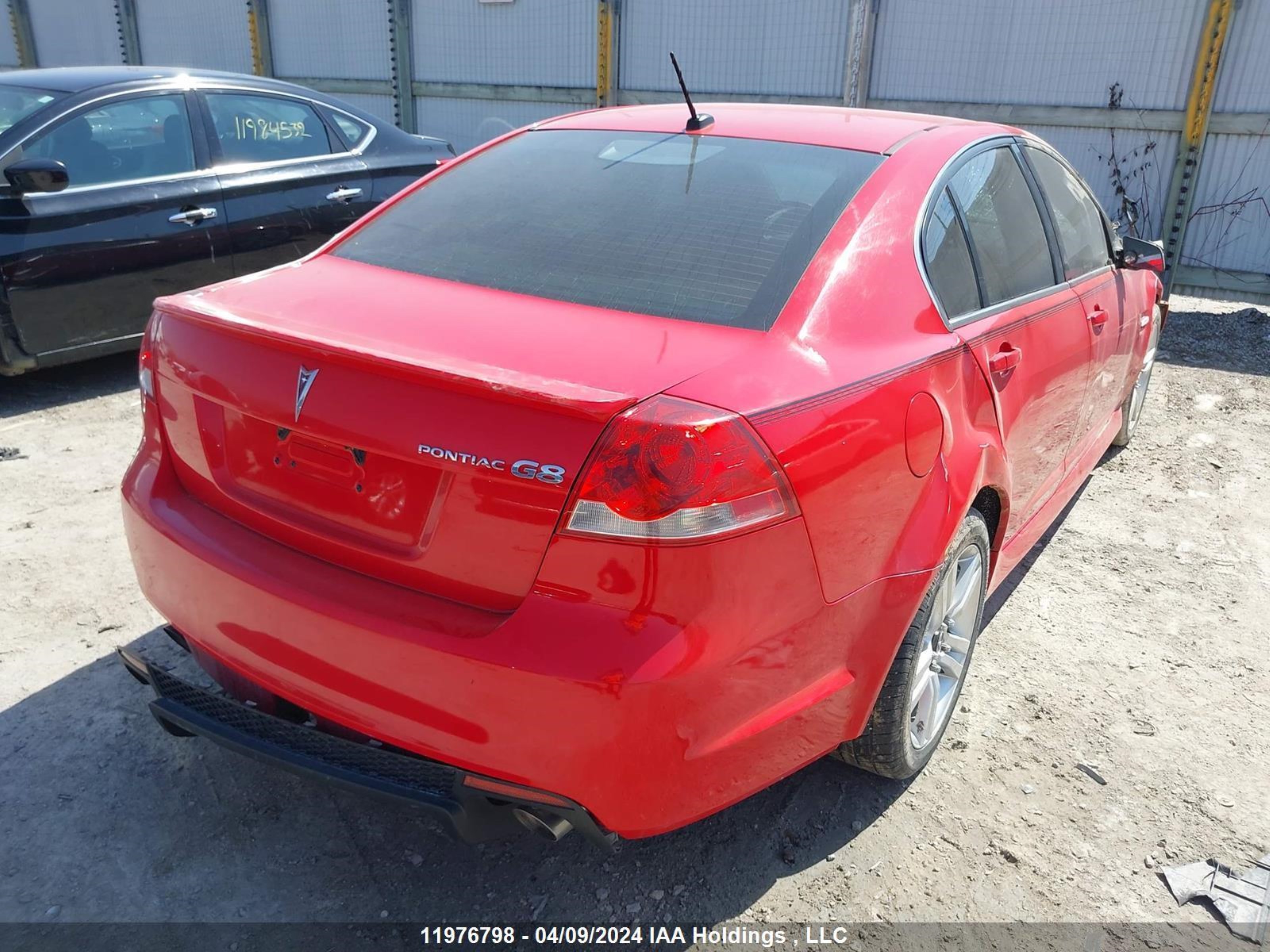 Photo 3 VIN: 6G2ER57729L157351 - PONTIAC G8 