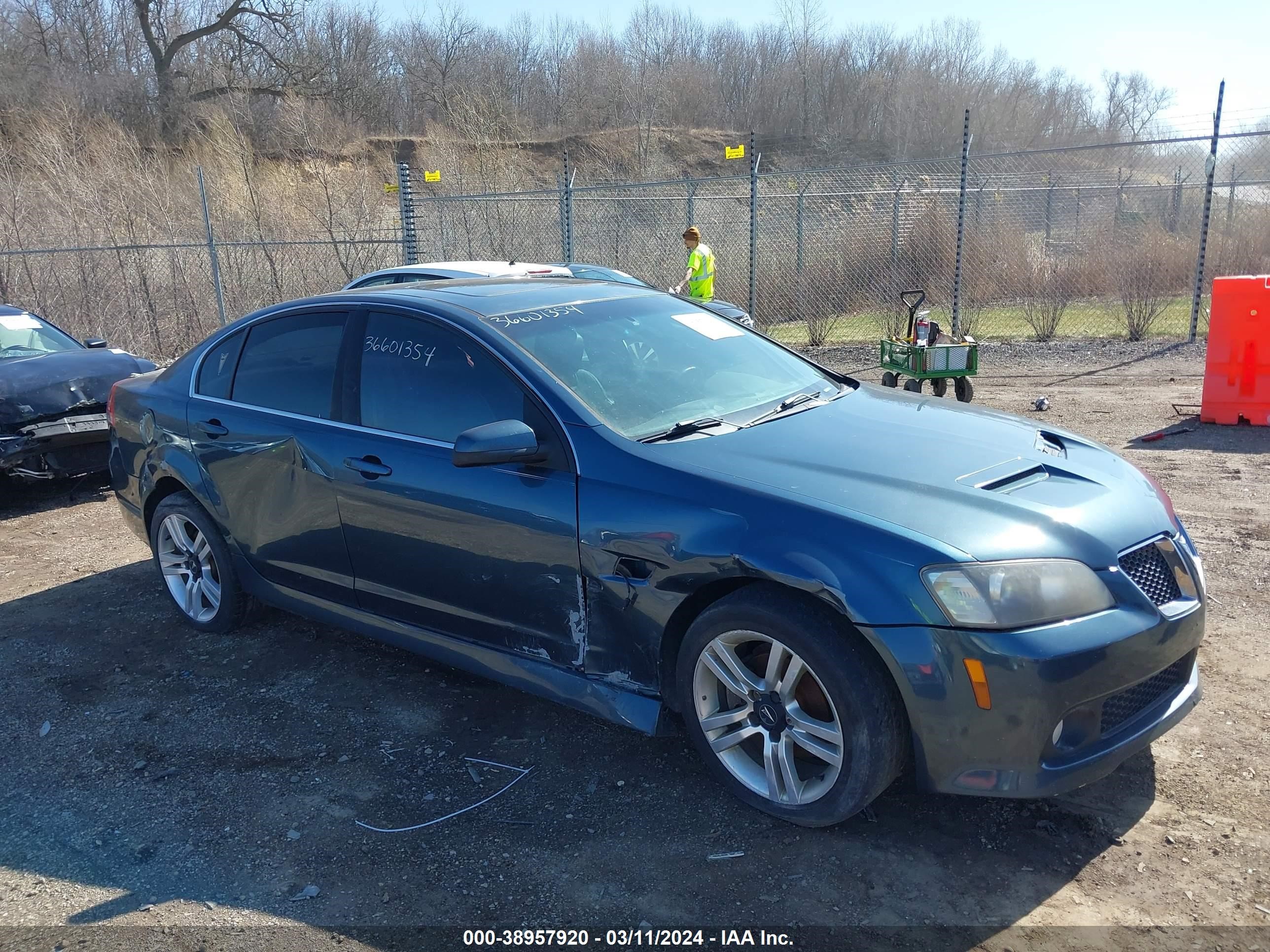 Photo 0 VIN: 6G2ER57729L179902 - PONTIAC G8 