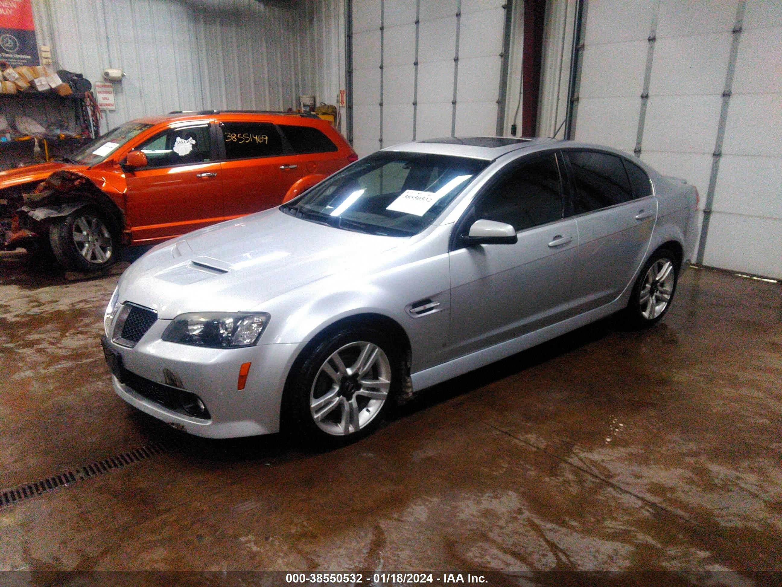 Photo 1 VIN: 6G2ER57759L183118 - PONTIAC G8 