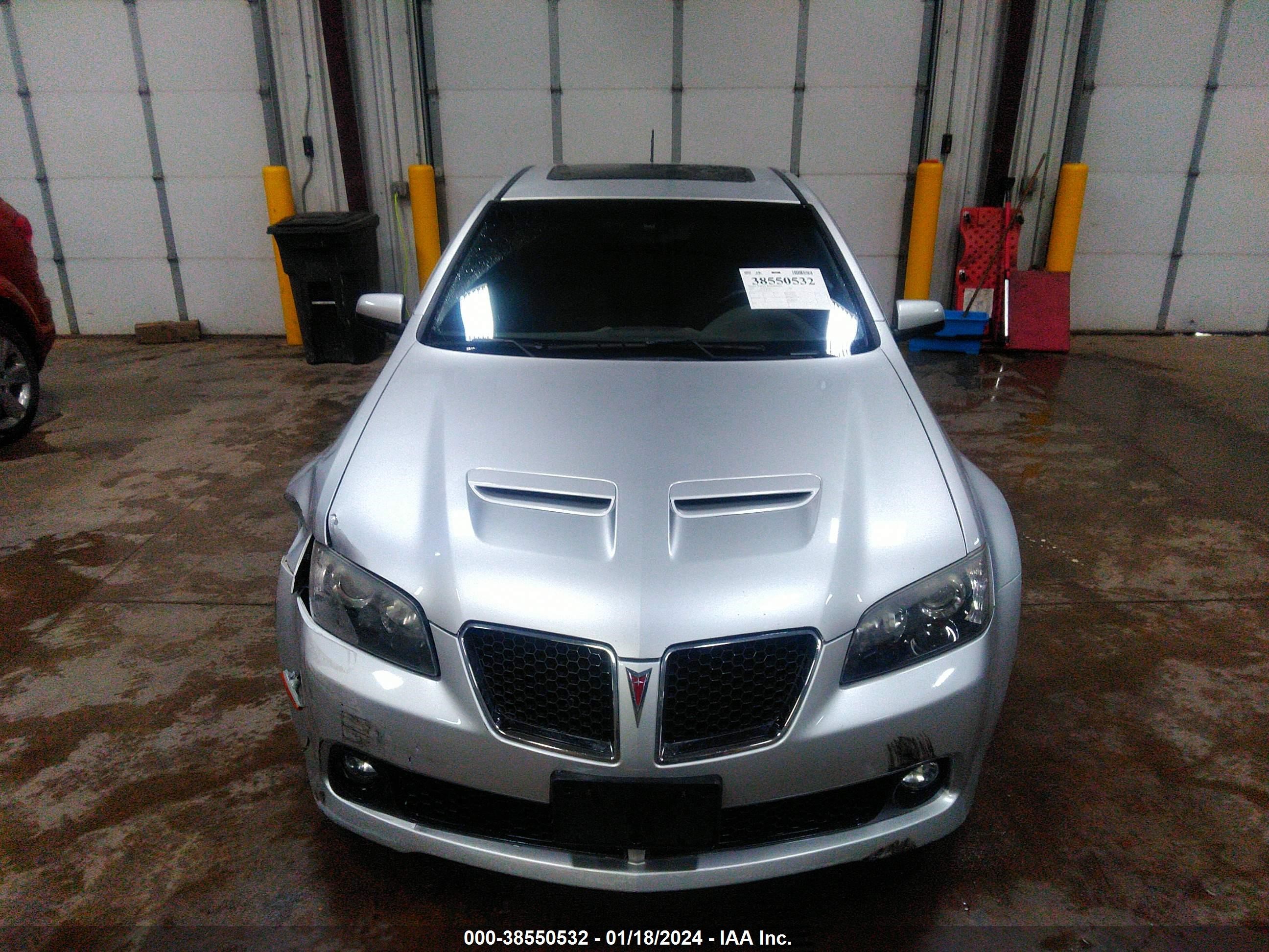 Photo 11 VIN: 6G2ER57759L183118 - PONTIAC G8 