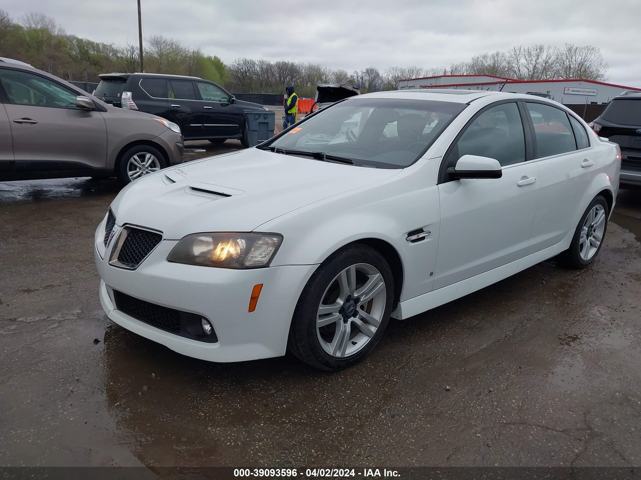 Photo 1 VIN: 6G2ER57769L199859 - PONTIAC G8 