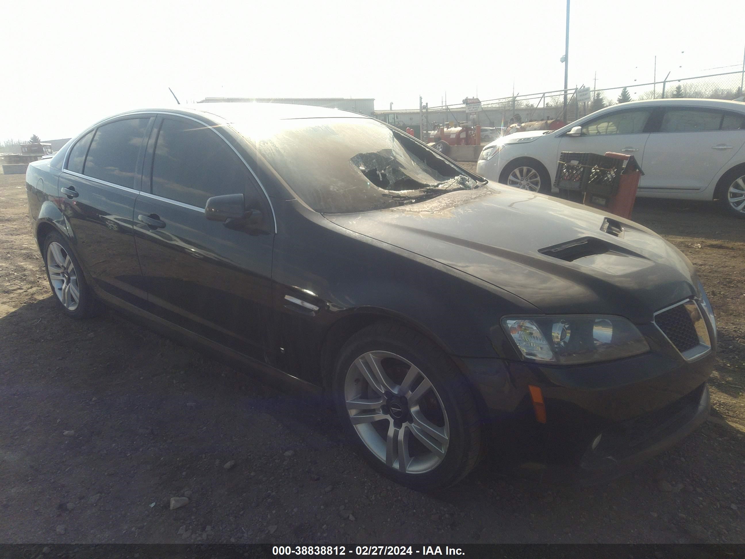 Photo 0 VIN: 6G2ER57779L165302 - PONTIAC G8 