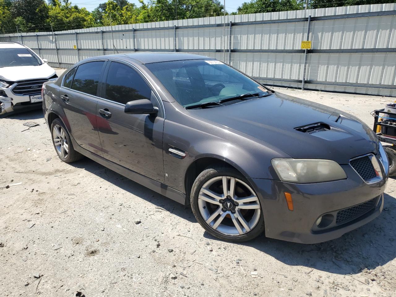 Photo 3 VIN: 6G2ER57799L210272 - PONTIAC G8 