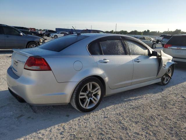 Photo 2 VIN: 6G2ER577X9L240302 - PONTIAC G8 