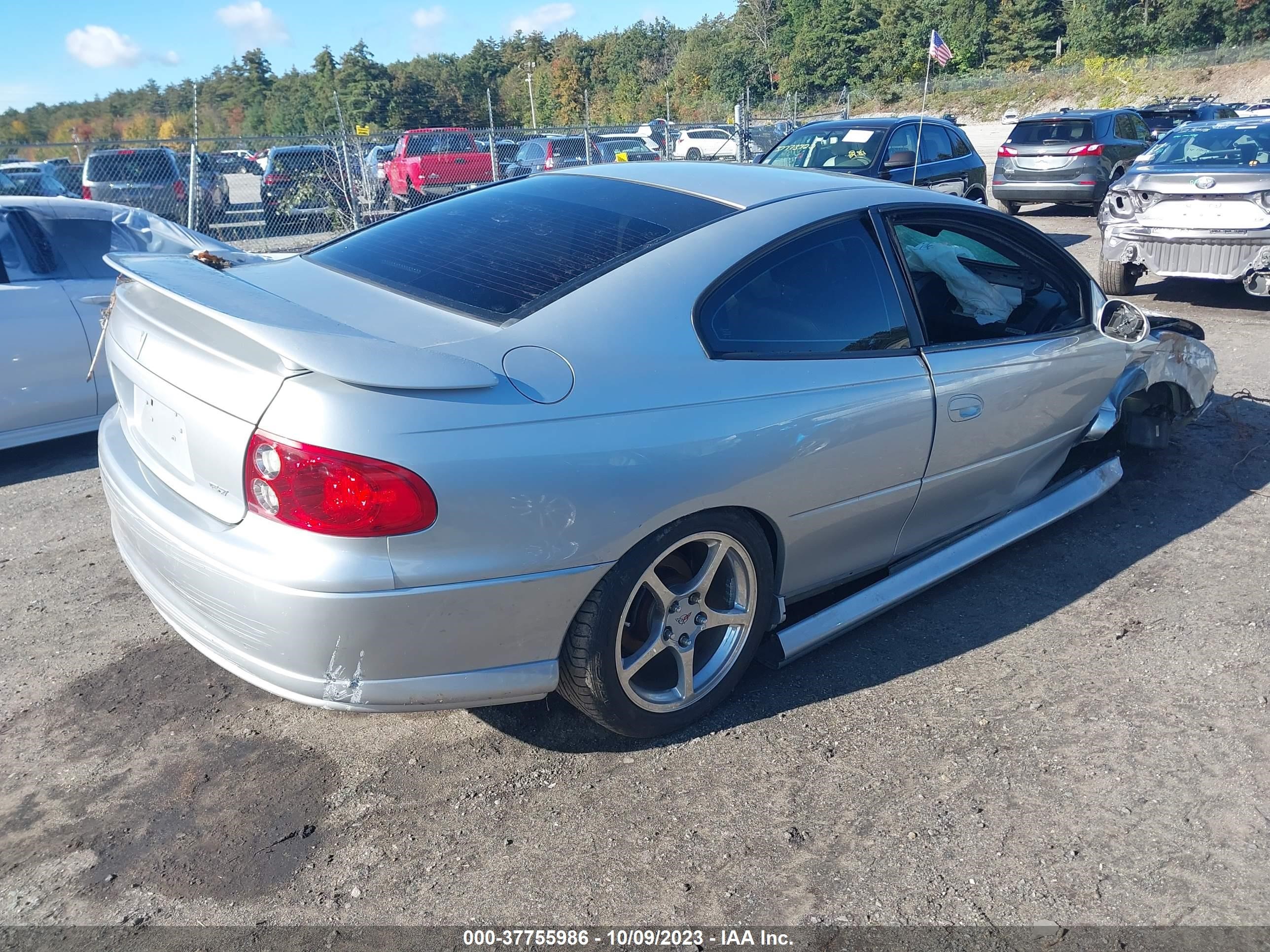 Photo 3 VIN: 6G2VX12G24L224674 - PONTIAC GTO 