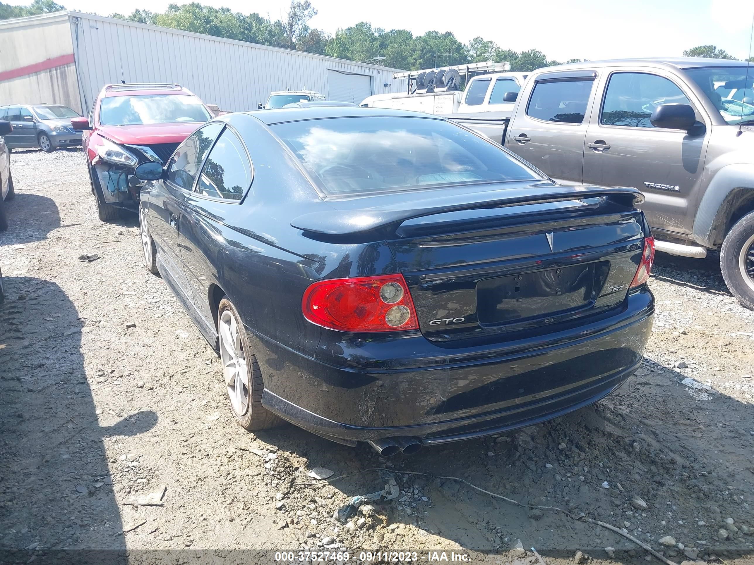 Photo 2 VIN: 6G2VX12GX4L245966 - PONTIAC GTO 