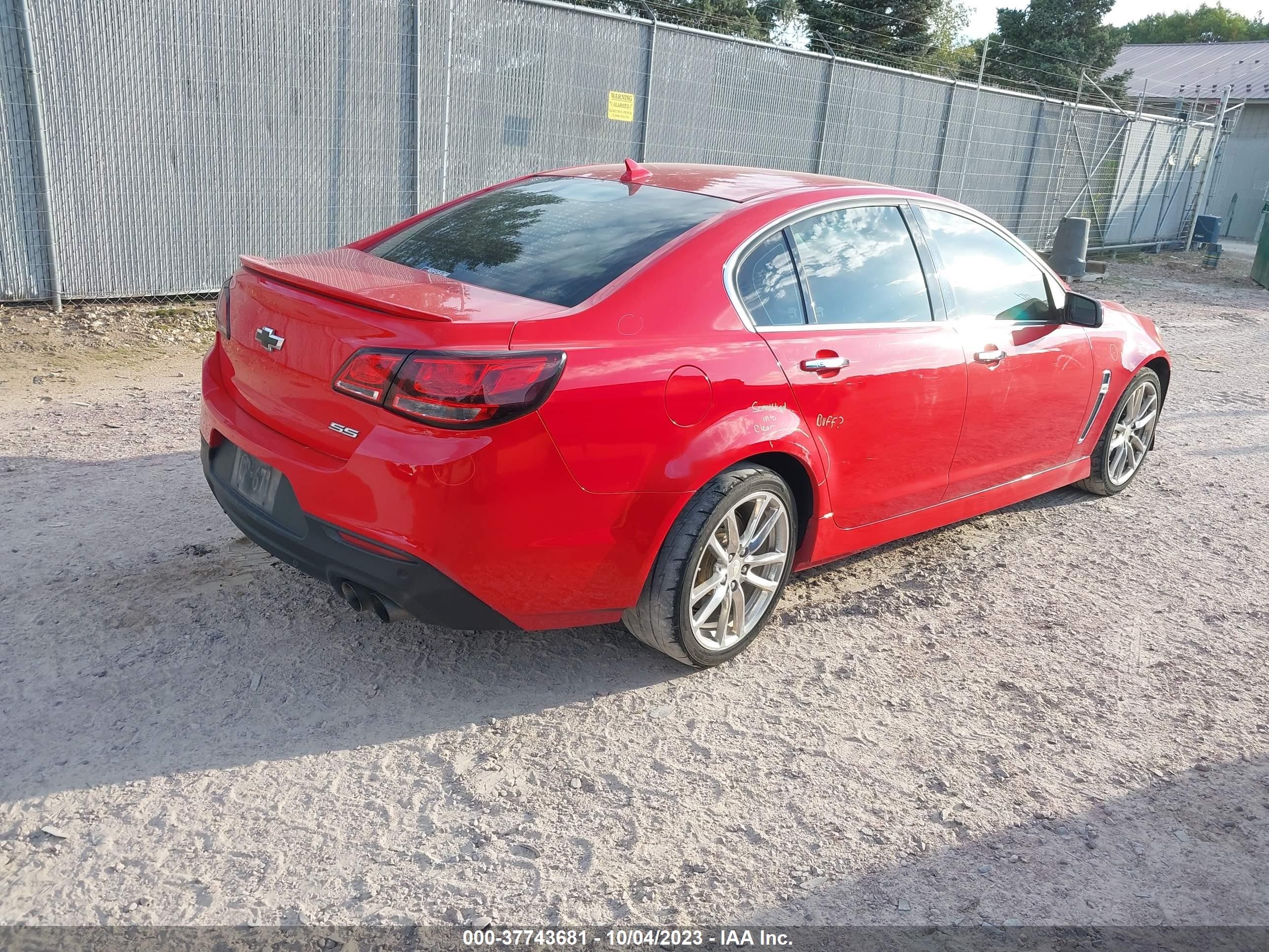 Photo 3 VIN: 6G3F15RW2EL950588 - CHEVROLET SS 