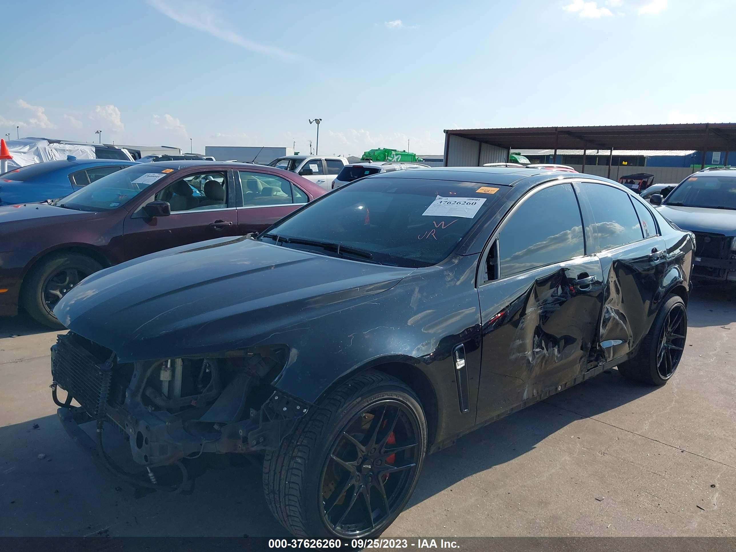 Photo 5 VIN: 6G3F15RW4FL108403 - CHEVROLET SS 