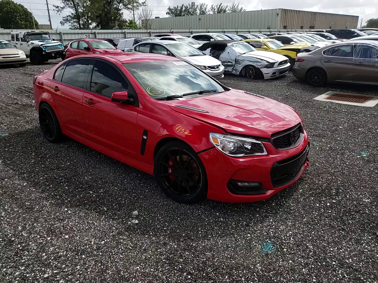 Photo 10 VIN: 6G3F15RW6HL301252 - CHEVROLET SS 