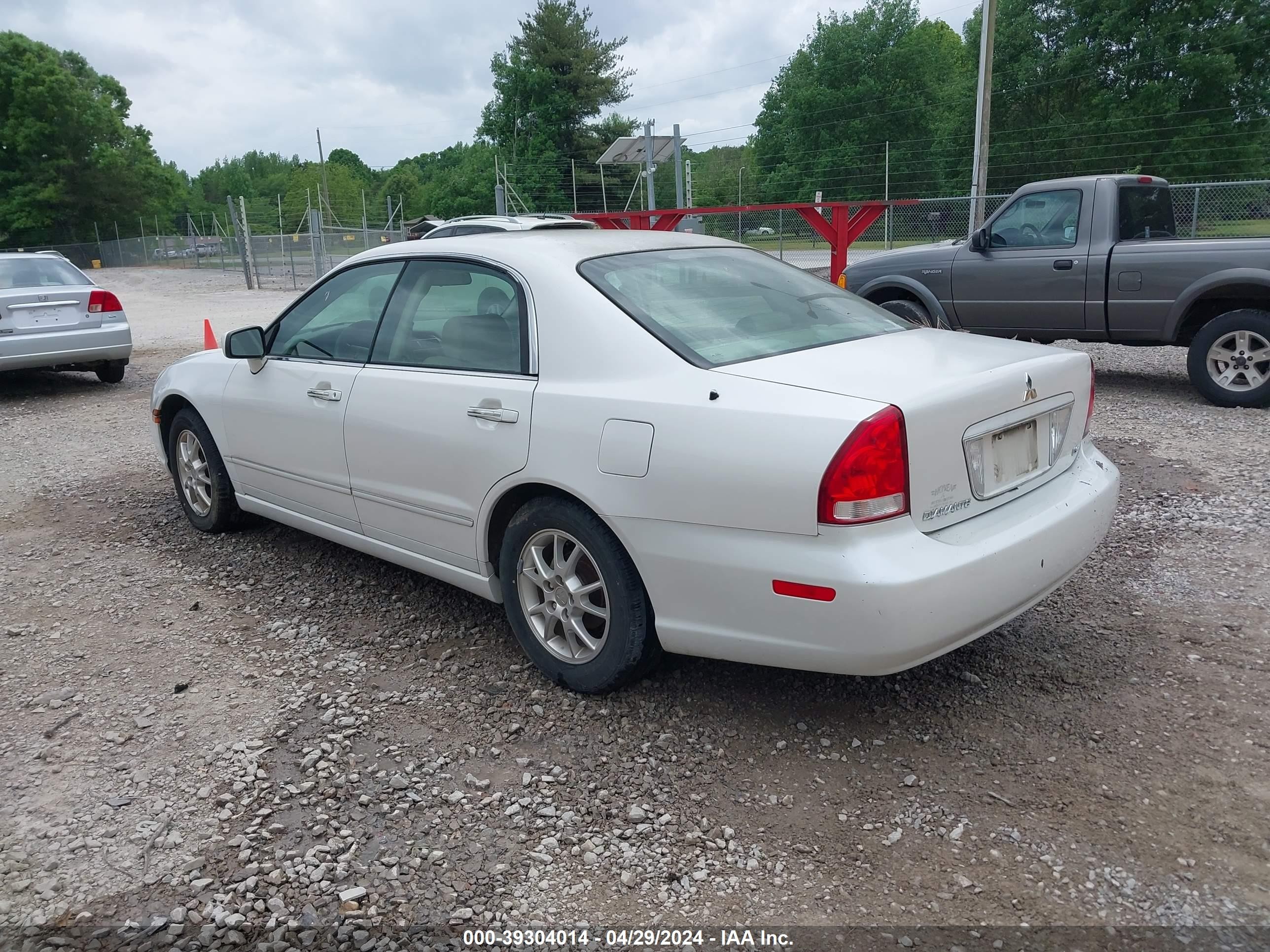 Photo 2 VIN: 6MMAP67G84T001509 - MITSUBISHI DIAMANTE 