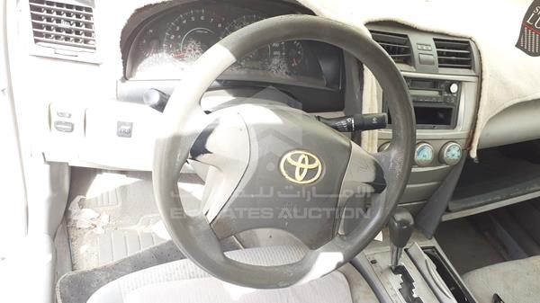 Photo 11 VIN: 6T1BE42K49X544747 - TOYOTA CAMRY 