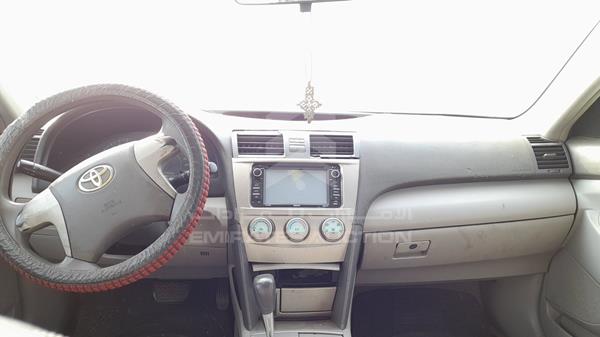 Photo 13 VIN: 6T1BE42K59X551433 - TOYOTA CAMRY 