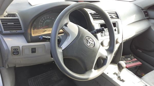 Photo 12 VIN: 6T1BE42K69X551876 - TOYOTA CAMRY 