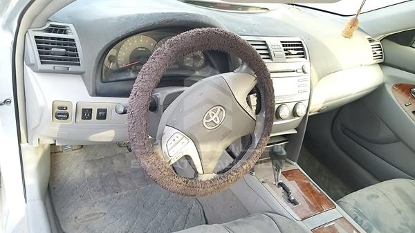 Photo 13 VIN: 6T1BE42K79X567309 - TOYOTA CAMRY 