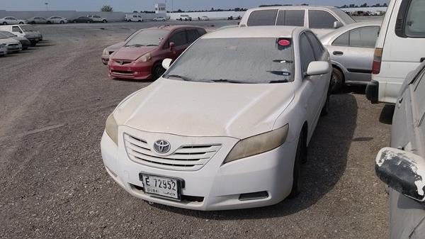 Photo 3 VIN: 6T1BE42K98X493213 - TOYOTA CAMRY 