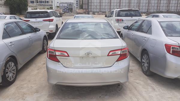 Photo 8 VIN: 6T1BF9FK4FX575674 - TOYOTA CAMRY 