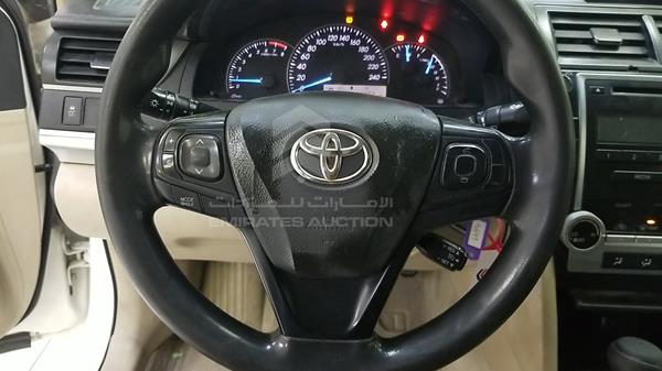 Photo 13 VIN: 6T1BF9FK5HX672045 - TOYOTA CAMRY 