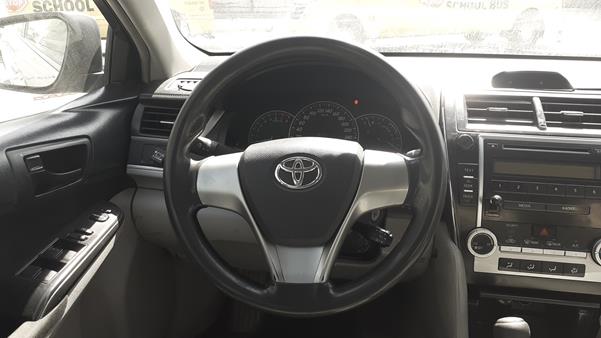 Photo 13 VIN: 6T1BF9FK6FX562148 - TOYOTA CAMRY 