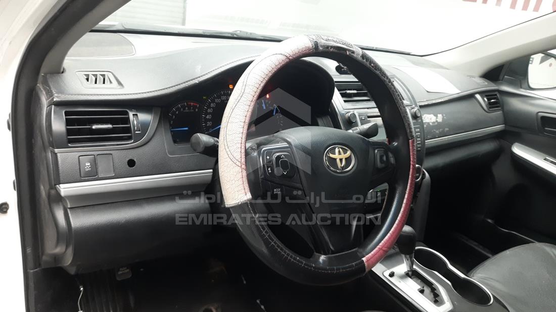 Photo 10 VIN: 6T1BF9FK6HX695768 - TOYOTA CAMRY 