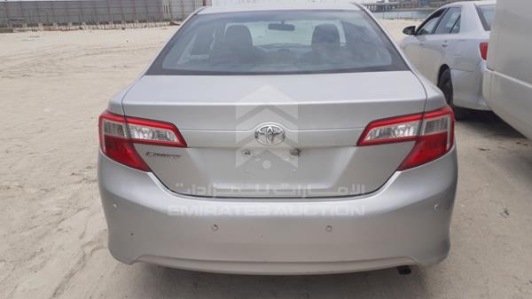 Photo 6 VIN: 6T1BF9FK8FX572468 - TOYOTA CAMRY 