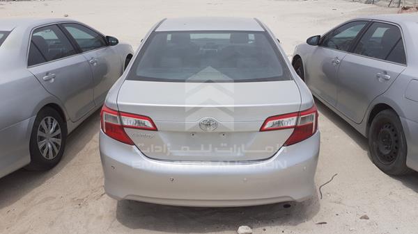 Photo 8 VIN: 6T1BF9FK9FX573631 - TOYOTA CAMRY 