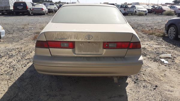 Photo 4 VIN: 6T1BG22K7YX392749 - TOYOTA CAMRY 