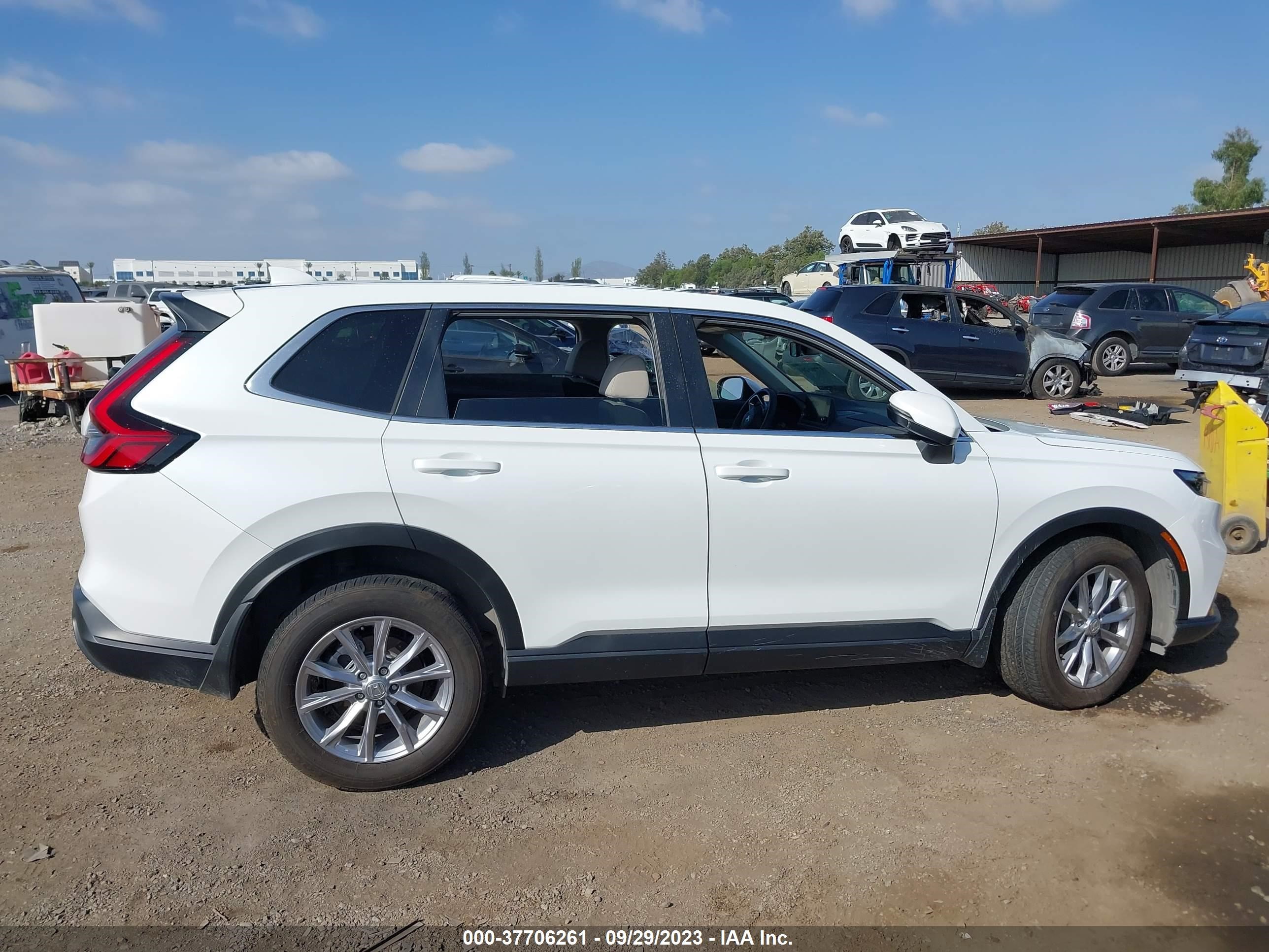 Photo 11 VIN: 7FARS4H47PE003767 - HONDA CR-V 