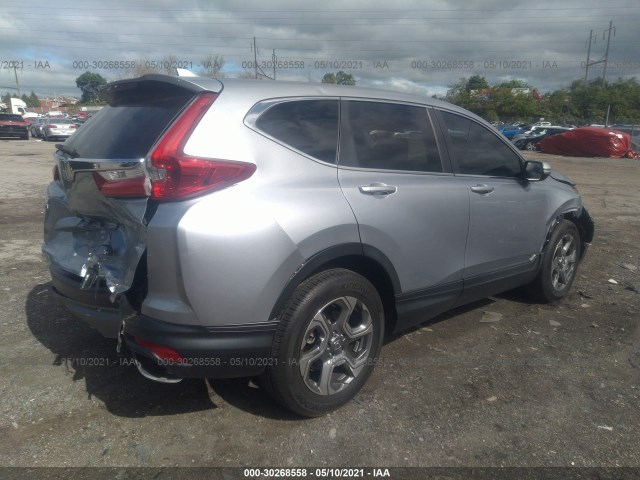 Photo 3 VIN: 7FARW1H50JE046818 - HONDA CR-V 