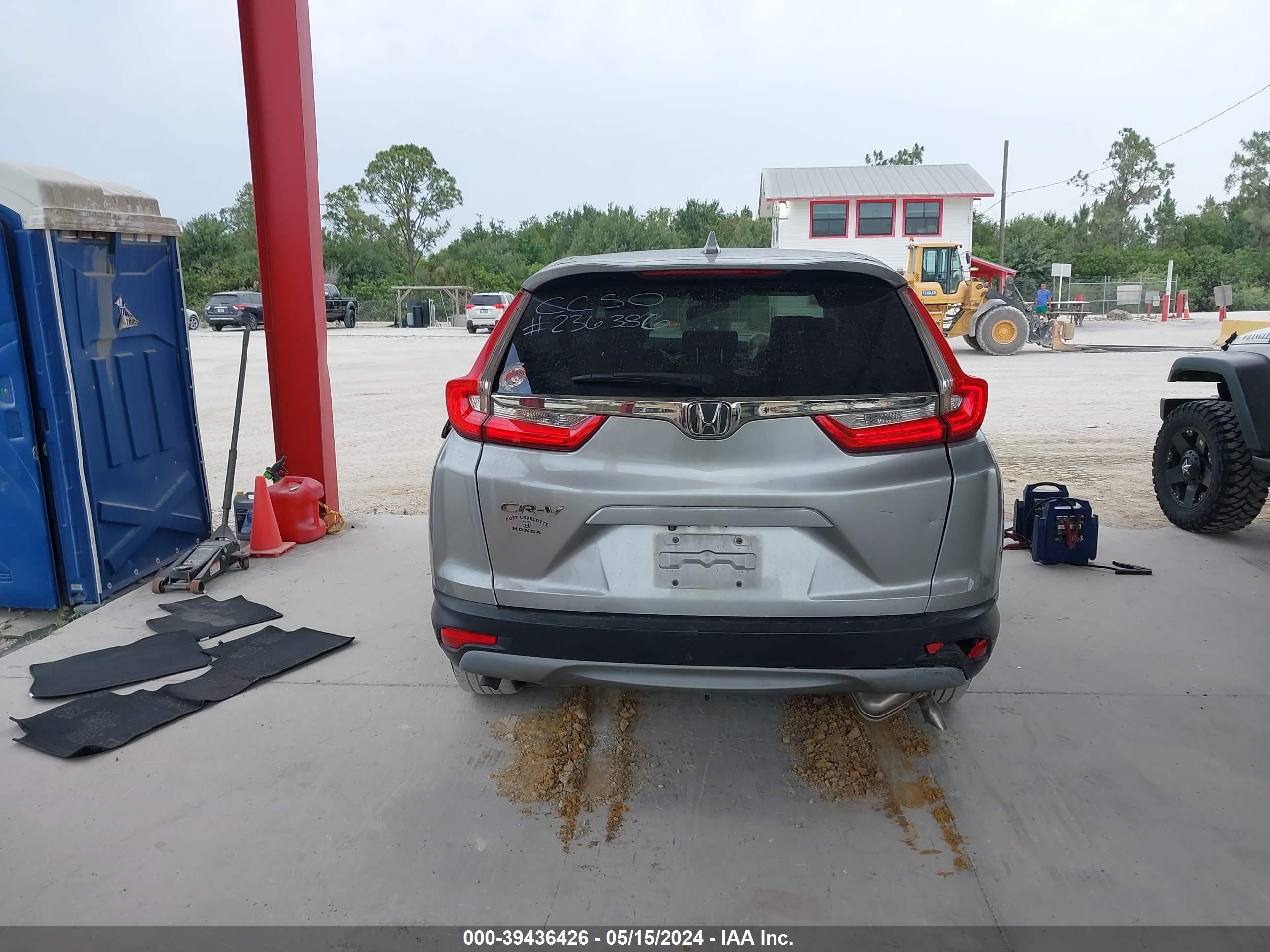 Photo 16 VIN: 7FARW1H51JE029140 - HONDA CR-V 