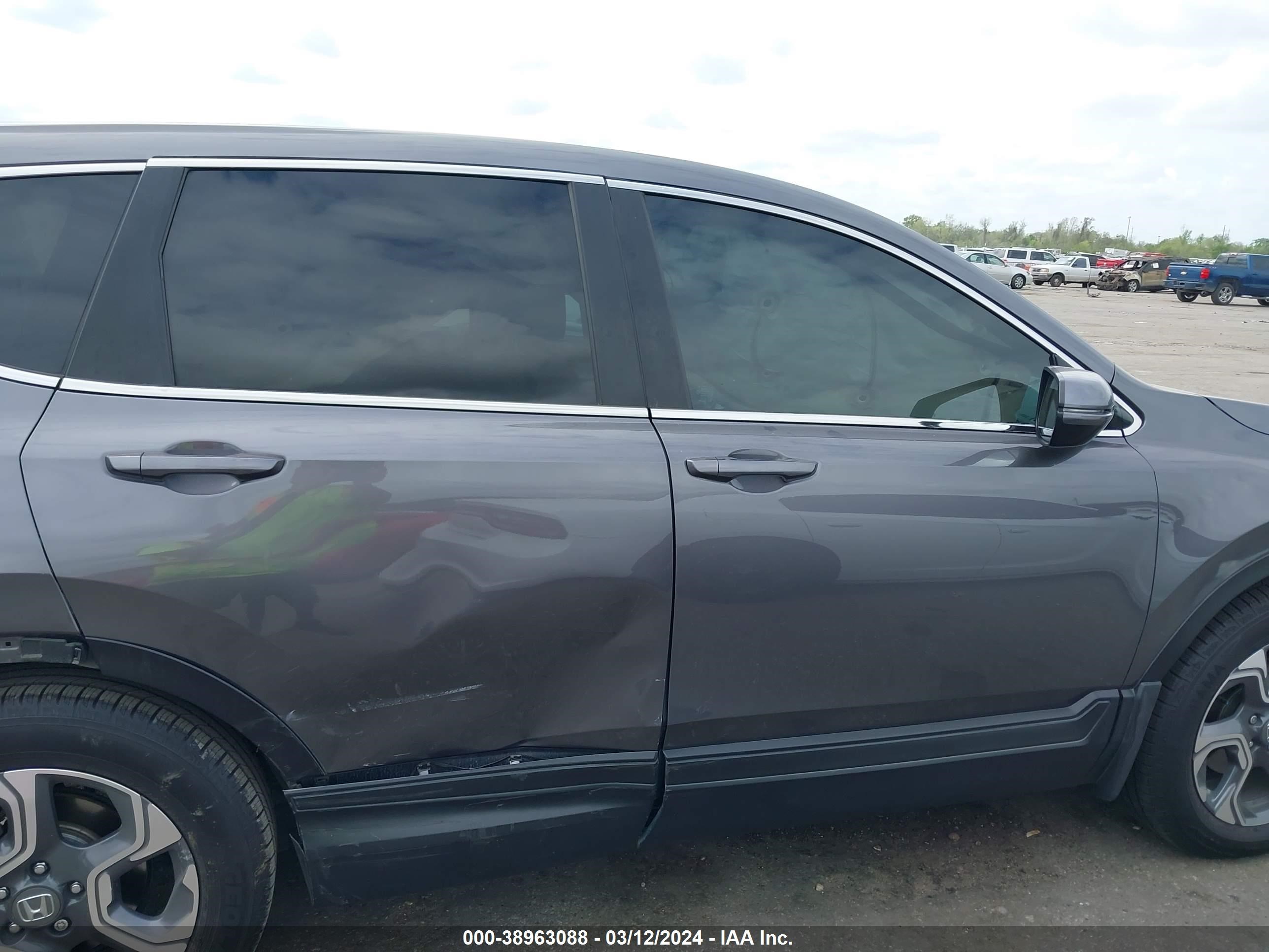 Photo 12 VIN: 7FARW1H80JE031892 - HONDA CR-V 