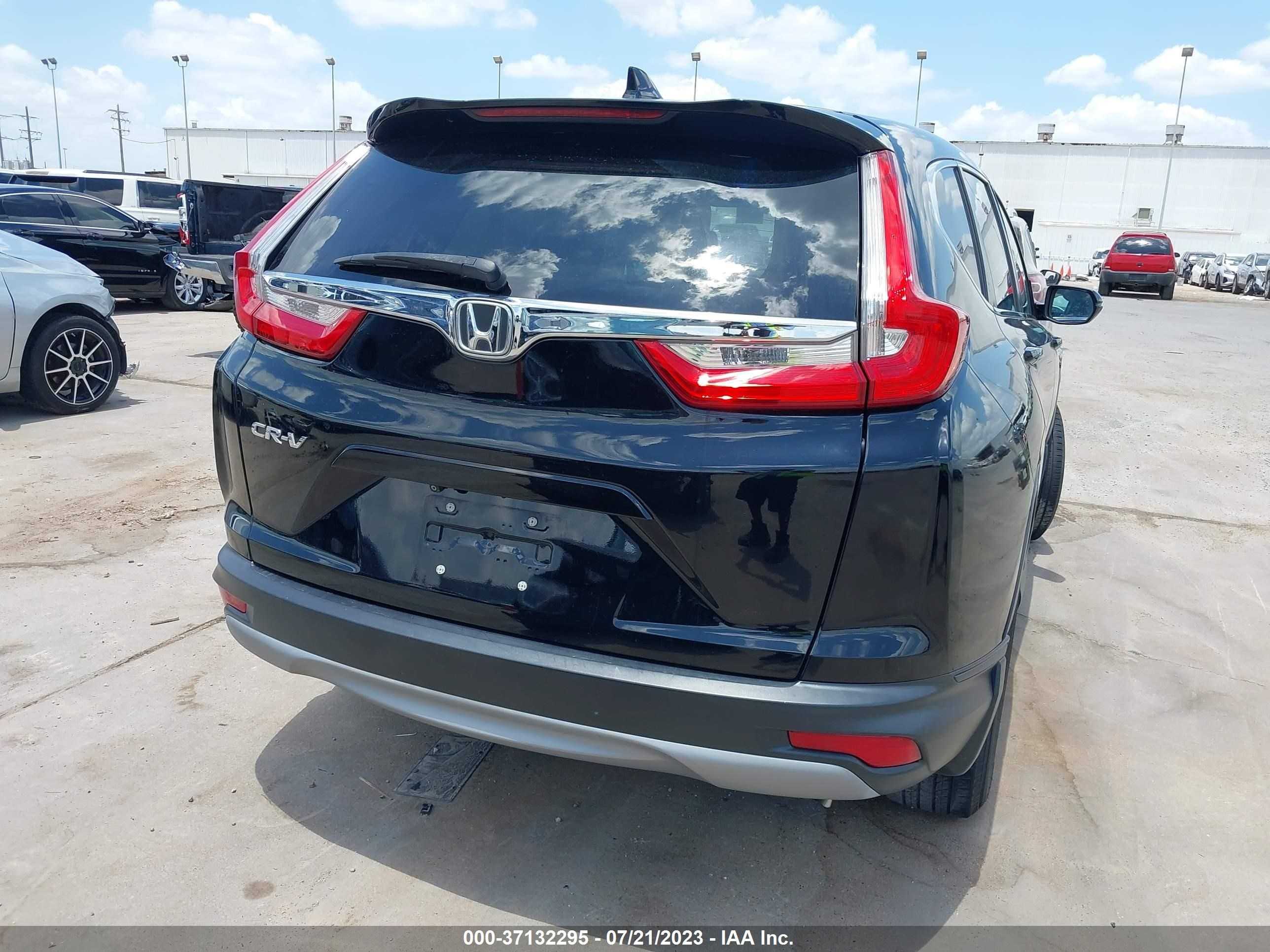 Photo 15 VIN: 7FARW1H85JE045707 - HONDA CR-V 