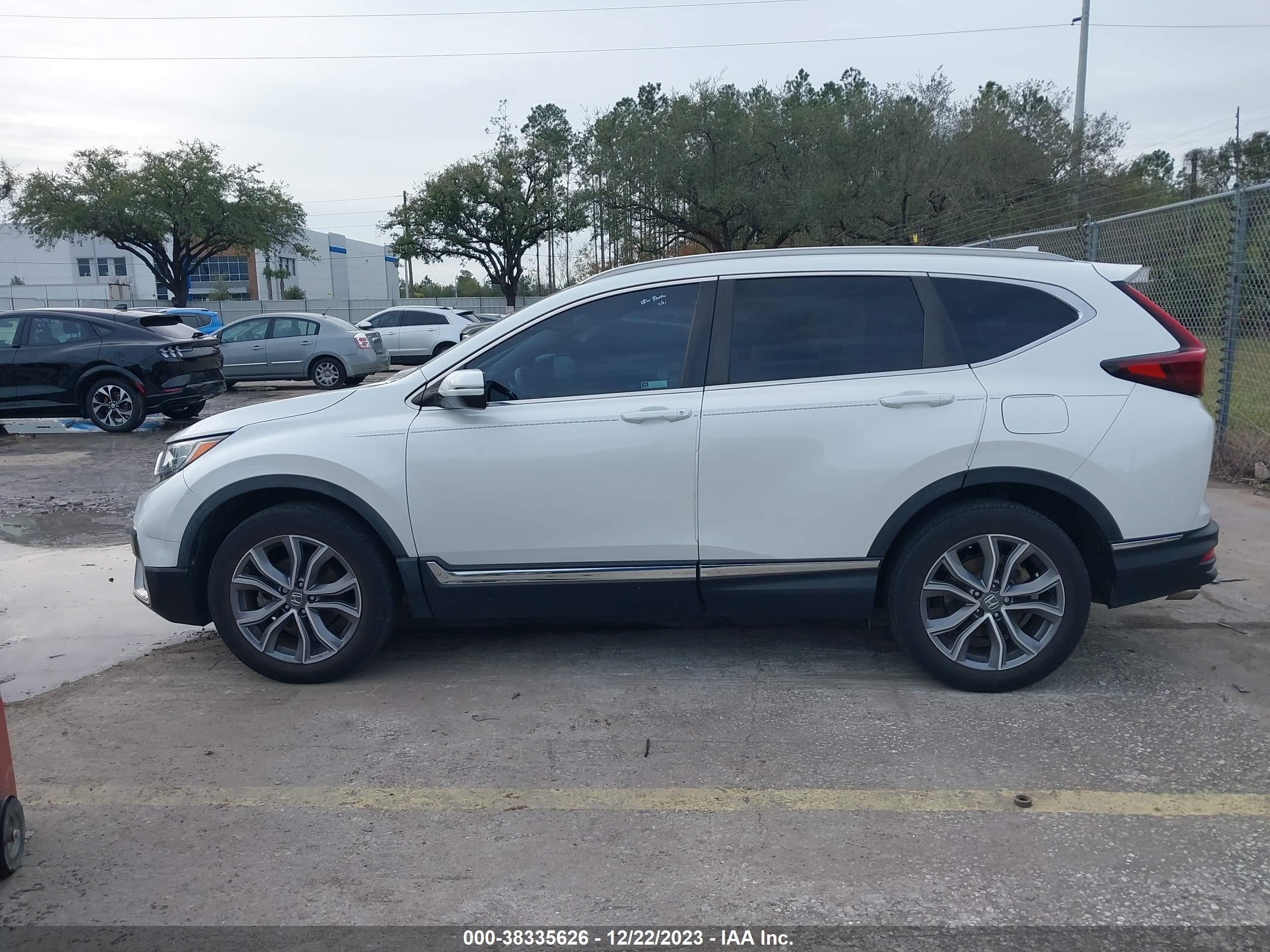 Photo 13 VIN: 7FARW1H98LE018187 - HONDA CR-V 