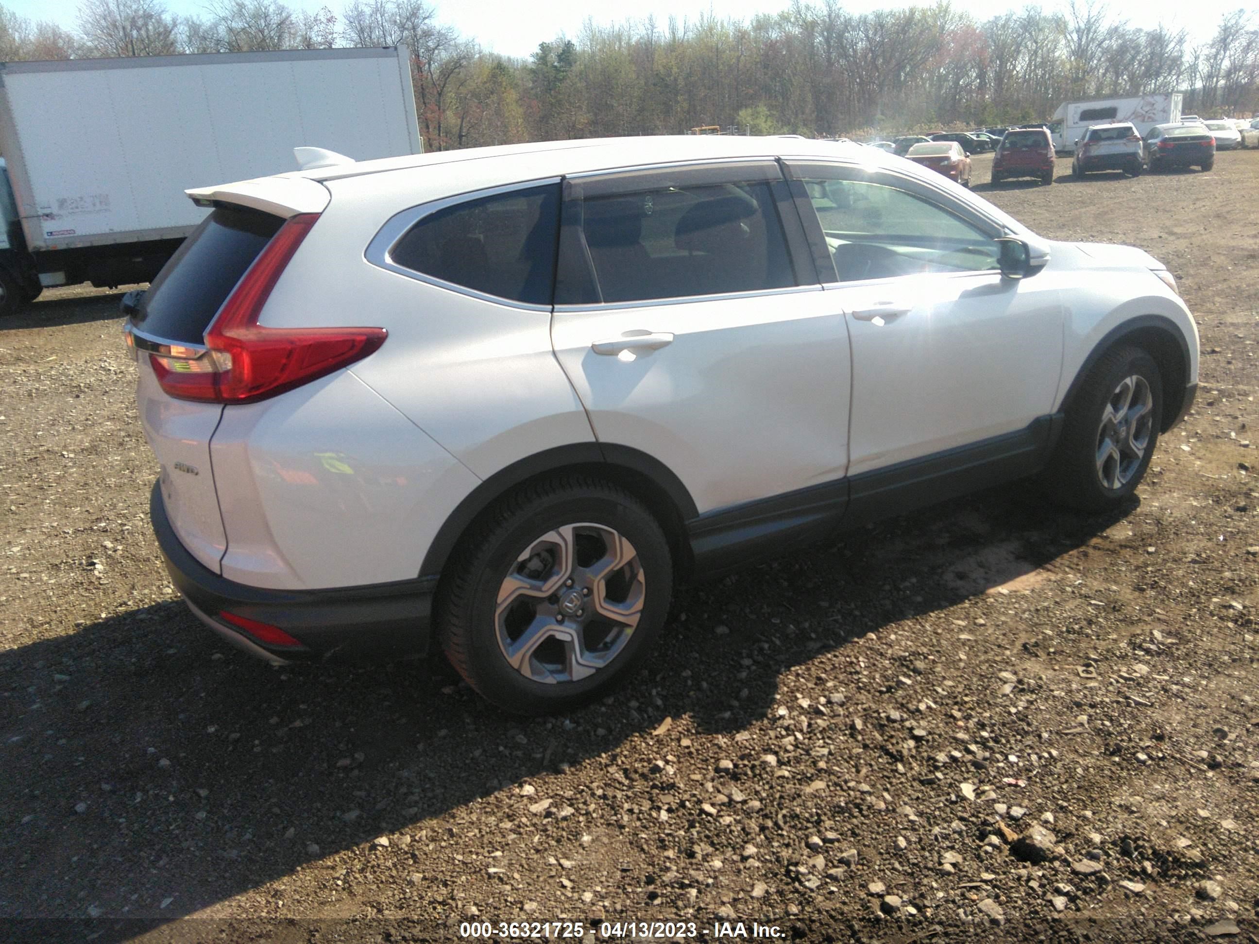 Photo 3 VIN: 7FARW2H52KE038050 - HONDA CR-V 