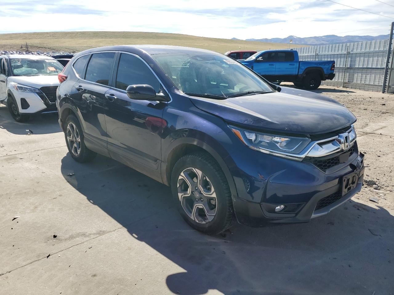 Photo 3 VIN: 7FARW2H84JE098209 - HONDA CR-V 