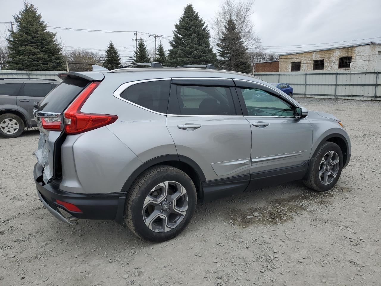 Photo 2 VIN: 7FARW2H86JE074638 - HONDA CR-V 