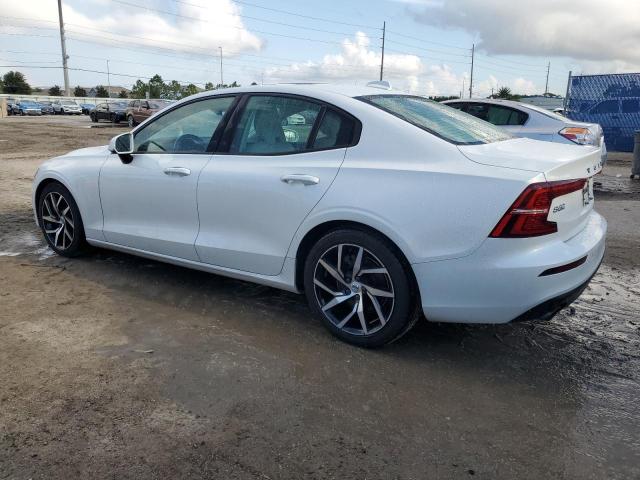 Photo 1 VIN: 7JR102FK3KG014169 - VOLVO S60 T5 MOM 