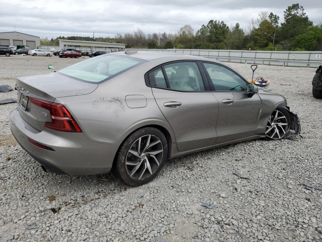 Photo 2 VIN: 7JR102FK7KG014093 - VOLVO S60 