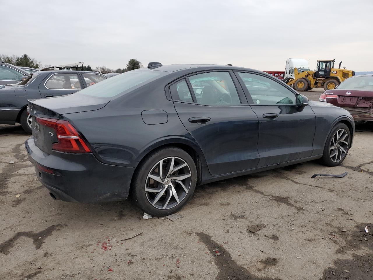 Photo 2 VIN: 7JR102FK9KG011910 - VOLVO S60 