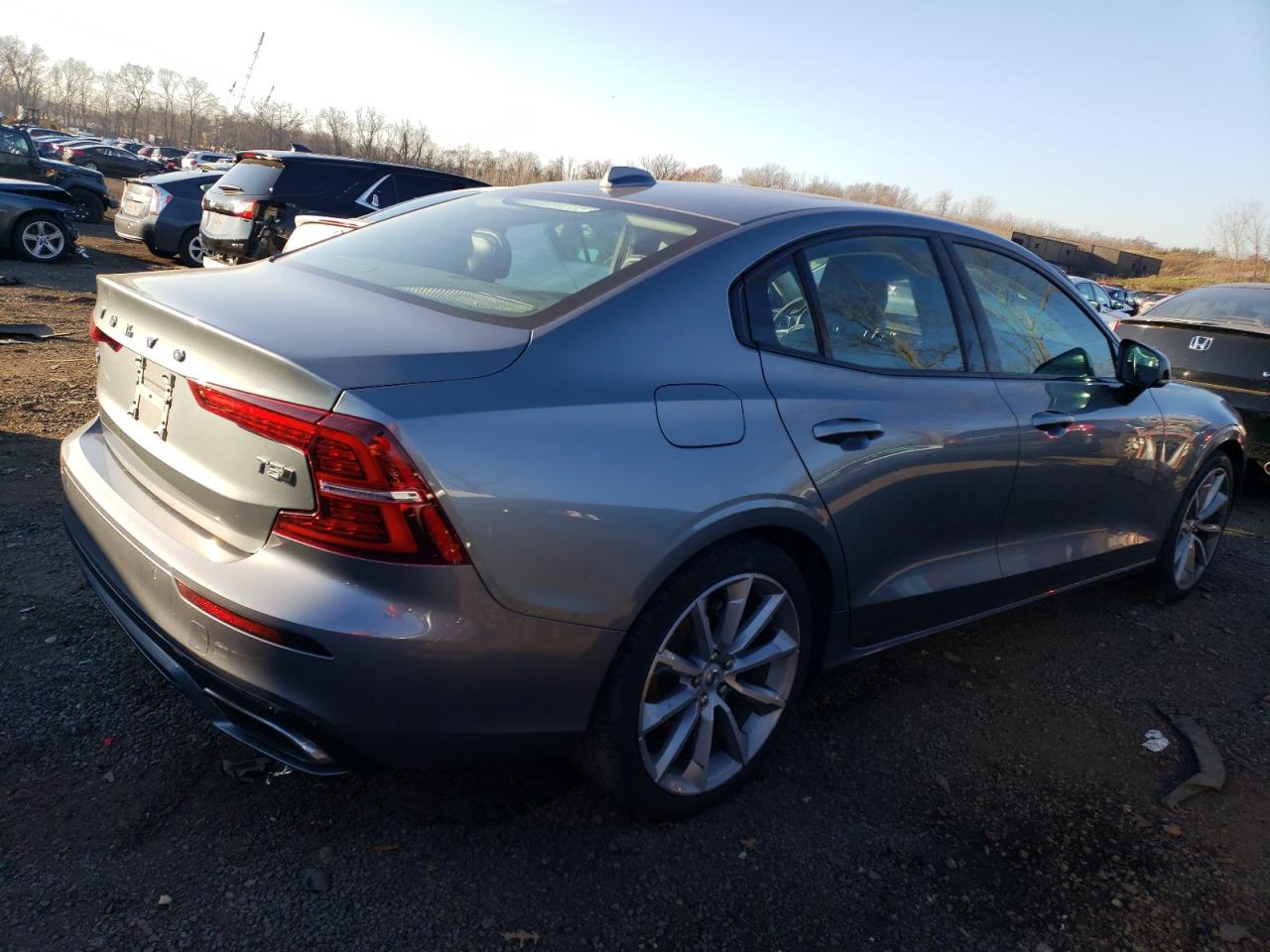 Photo 2 VIN: 7JR102TZ0MG118736 - VOLVO S60 