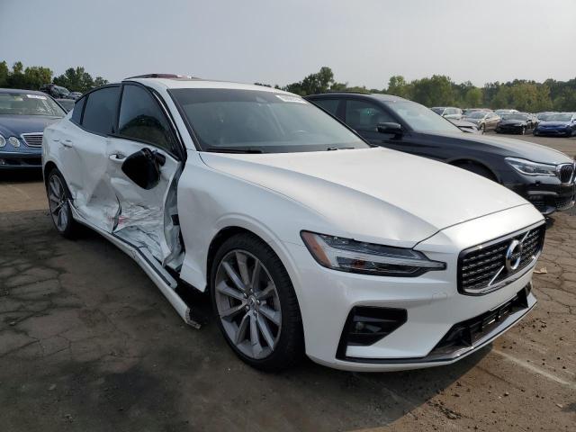 Photo 3 VIN: 7JR102TZ3MG107861 - VOLVO S60 T5 MOM 