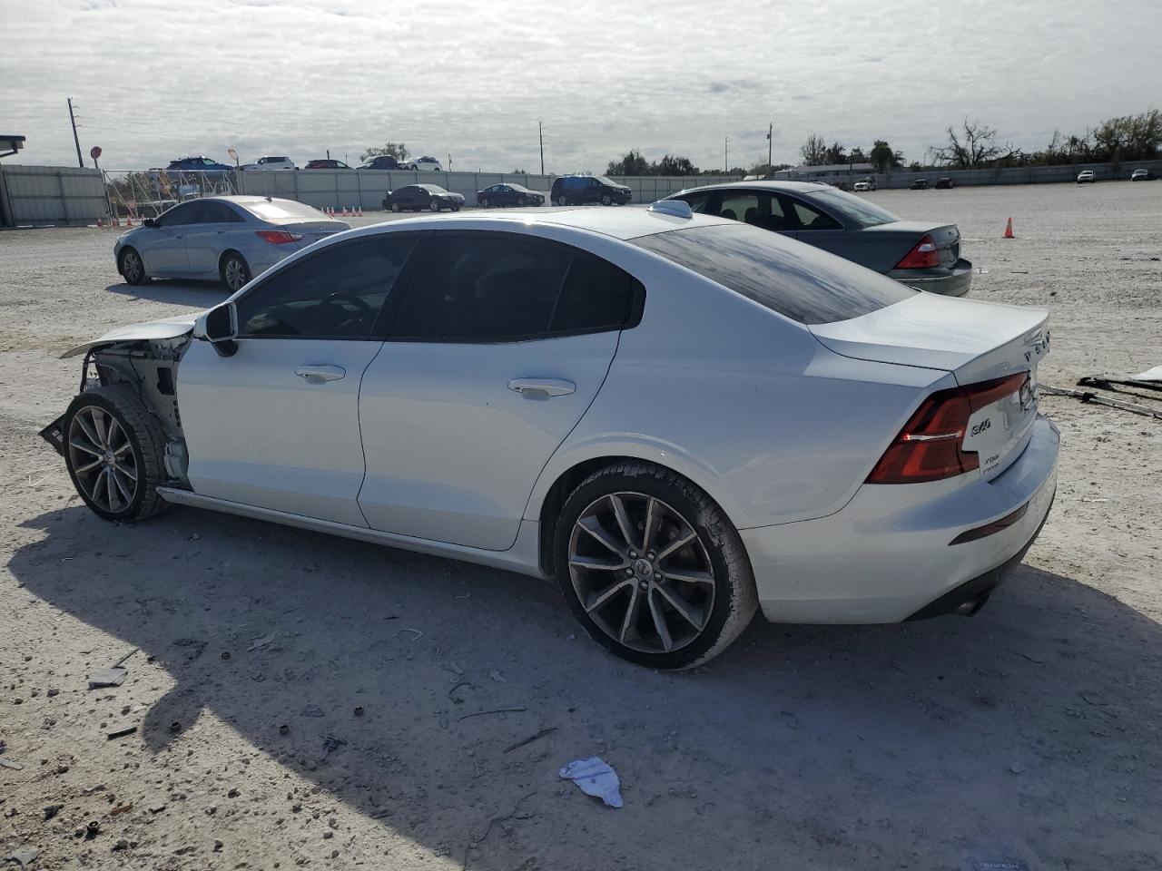 Photo 1 VIN: 7JRA22TK7LG041911 - VOLVO S60 