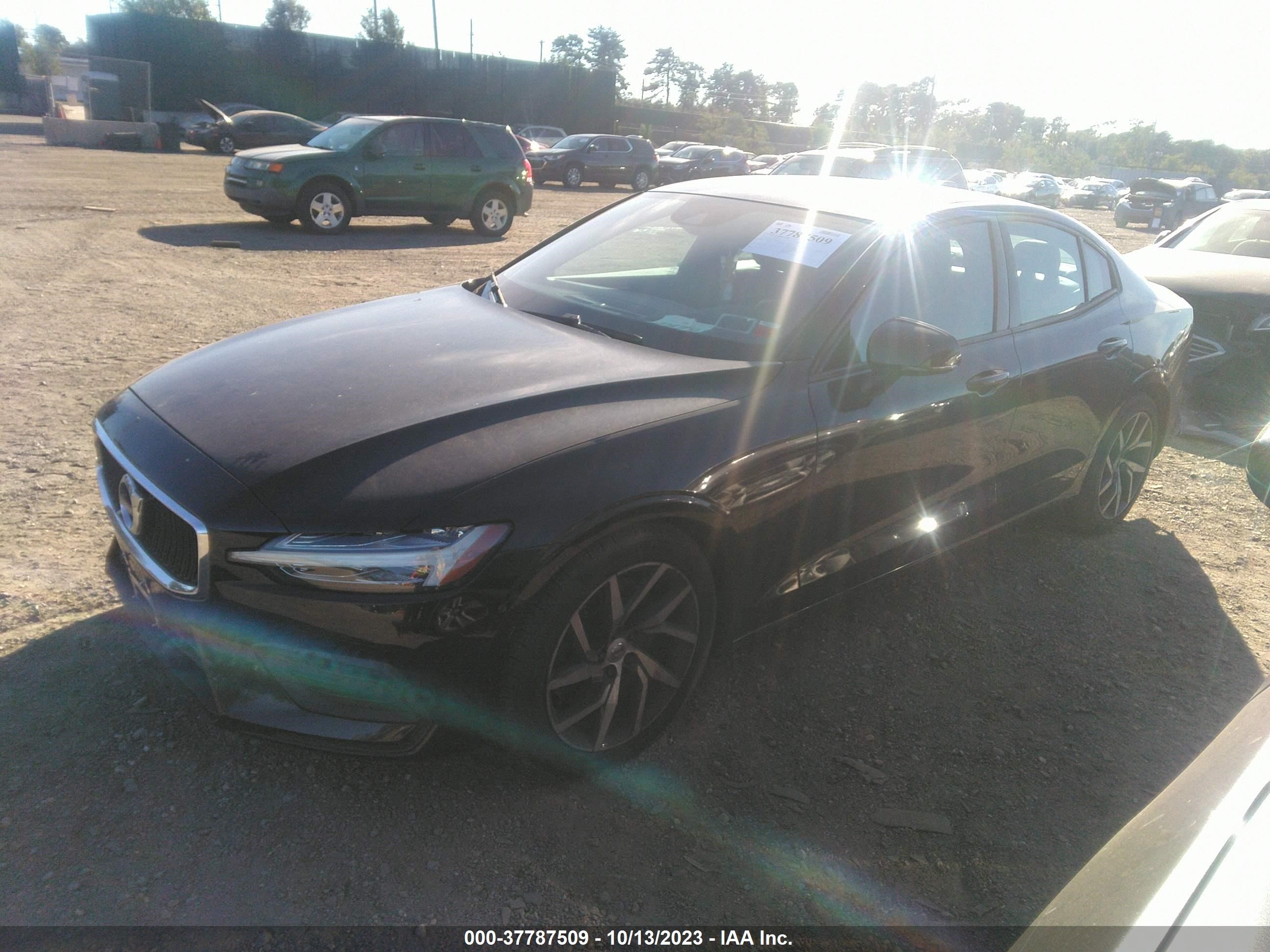 Photo 1 VIN: 7JRA22TKXKG009503 - VOLVO S60 