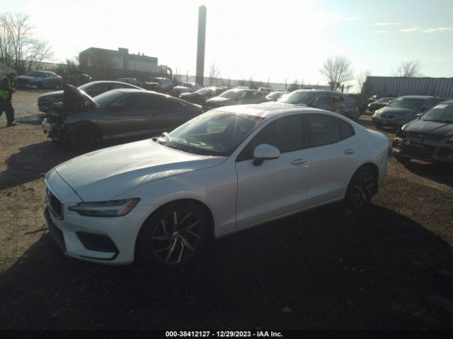 Photo 1 VIN: 7JRA22TKXKG015236 - VOLVO S60 