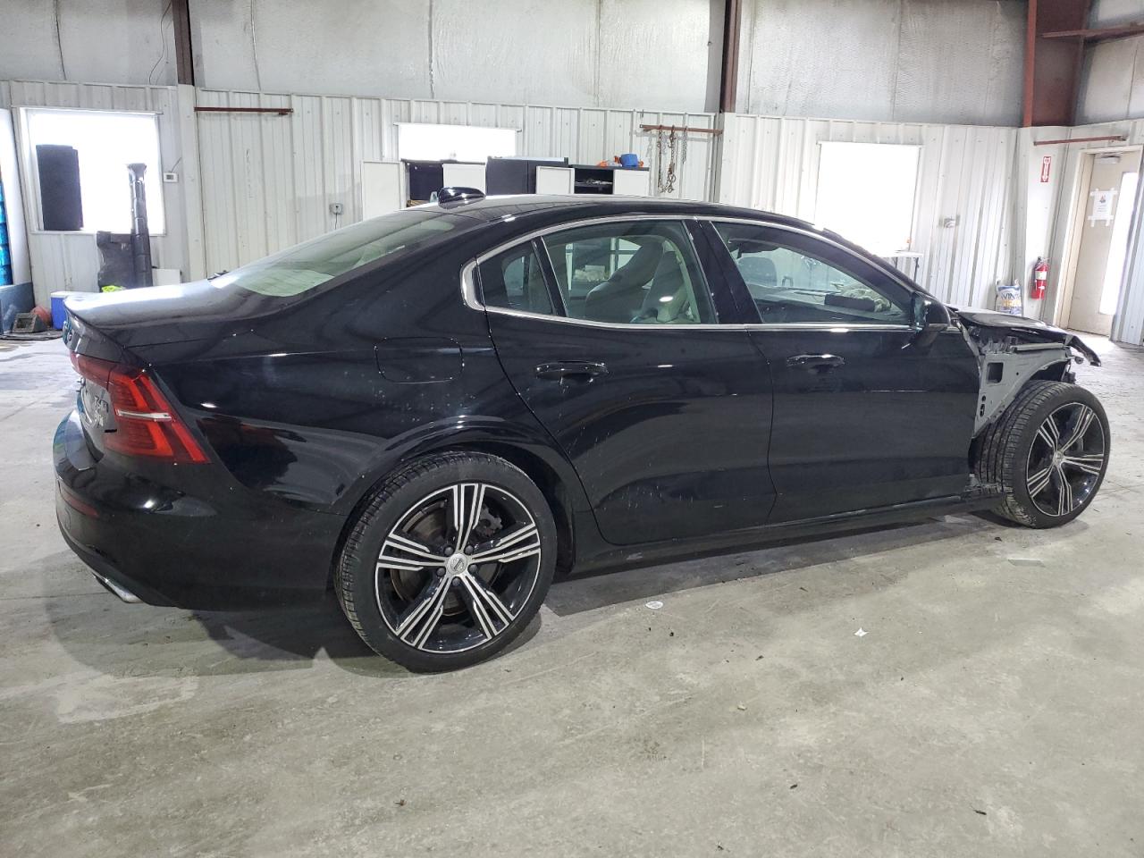 Photo 2 VIN: 7JRA22TL2KG014963 - VOLVO S60 