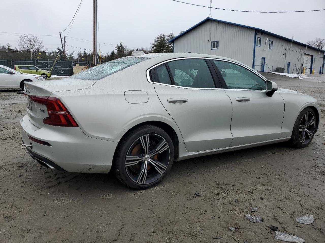 Photo 2 VIN: 7JRA22TL5KG002550 - VOLVO S60 